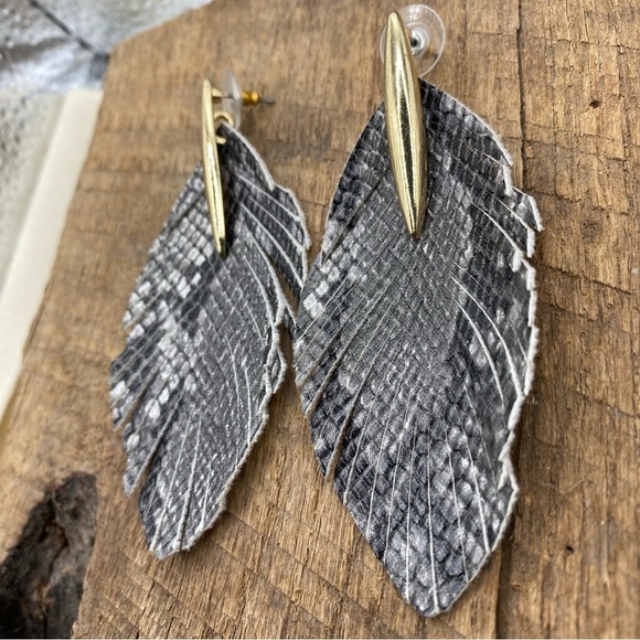 Faux Leather Snake Print Feather Earrings - Picture 4 of 4